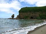 Roche Percée (pierced rock) and its beach