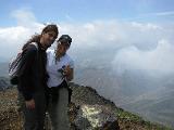 Yay ! we're now on top of Nakadake, 1506m high
